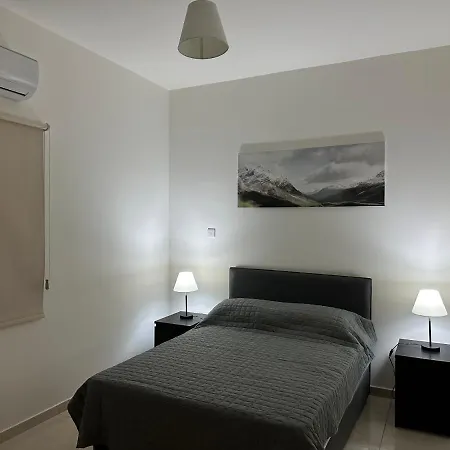 Chariandry Residence, Centre 아파트 레메소스